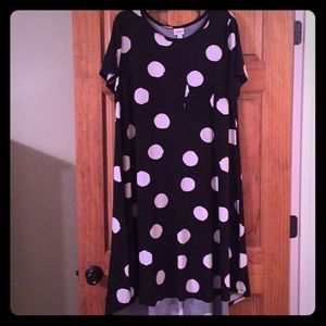 LuLaRoe Carly, XL, Black/White polka dot